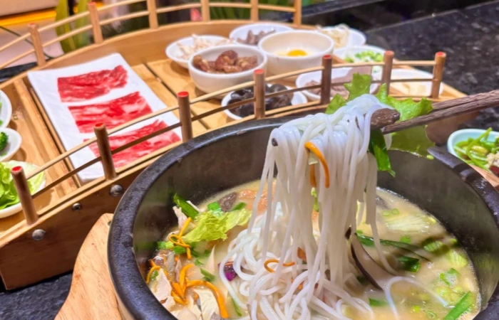 Crossing the Bridge Noodles