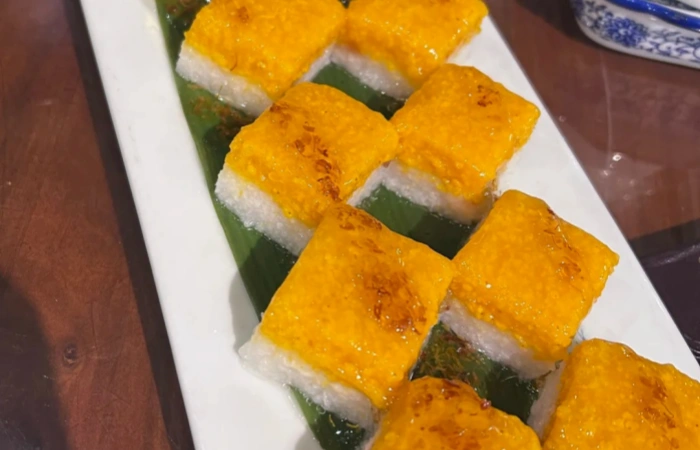 Glutinous Rice Cake with Jujube Sauce