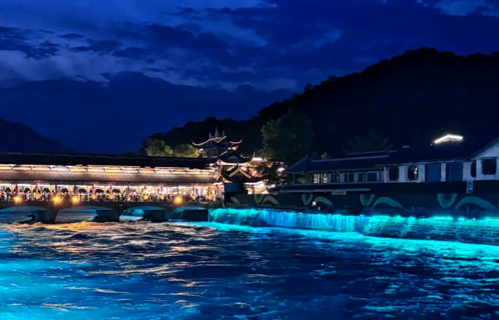 Dujiangyan's unique Blue Tears phenomenon