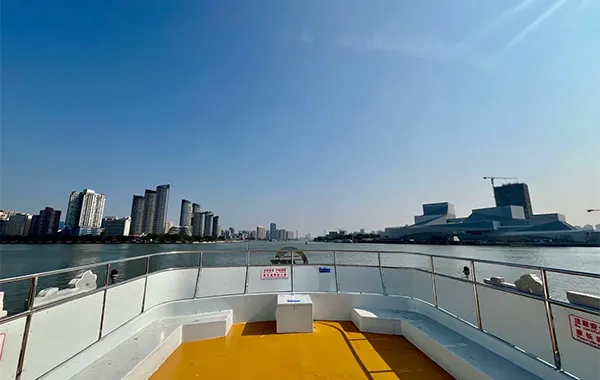 The Pearl River Cruise