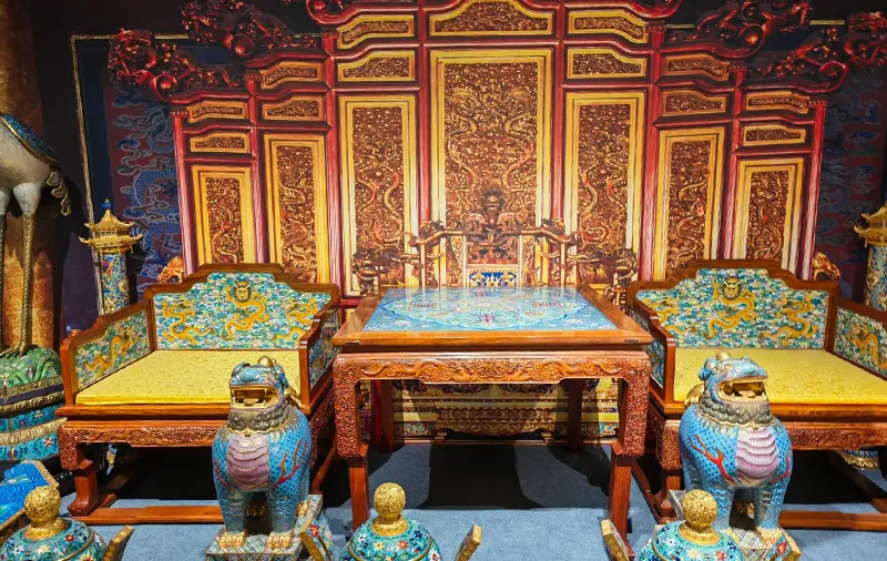 Cloisonné